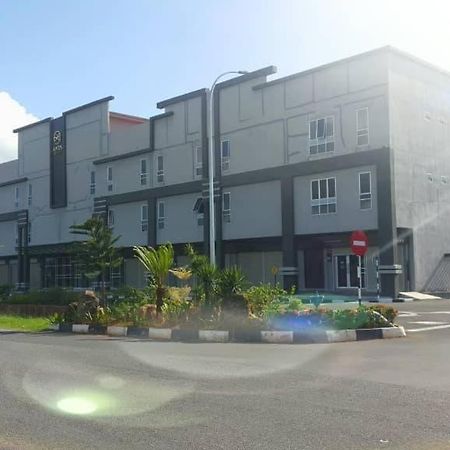 Ants Hotel Kangar Extérieur photo