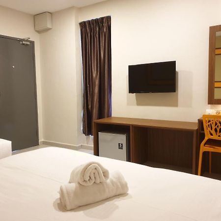 Ants Hotel Kangar Extérieur photo