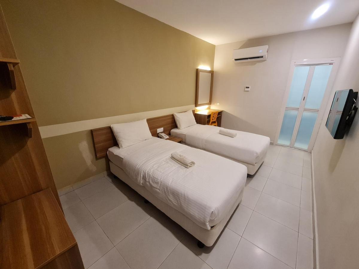 Ants Hotel Kangar Extérieur photo