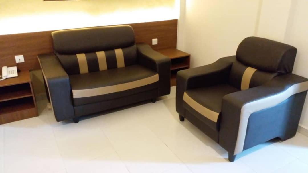 Ants Hotel Kangar Extérieur photo
