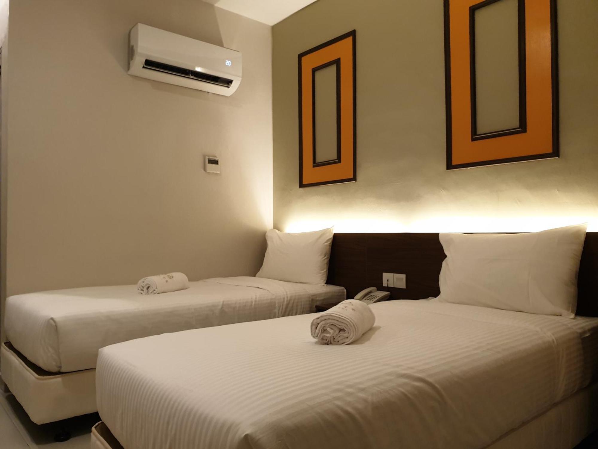 Ants Hotel Kangar Extérieur photo