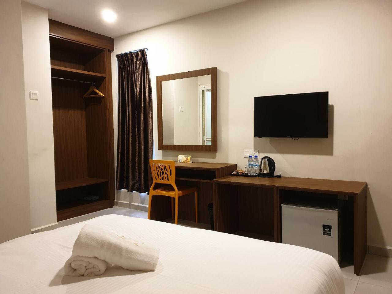 Ants Hotel Kangar Extérieur photo